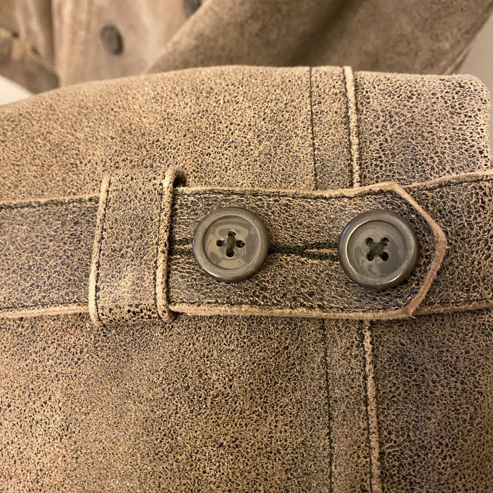Leather jacket - Picture 13 of 14